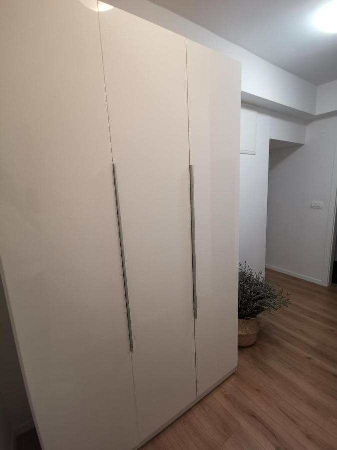 Marina Center Apartment